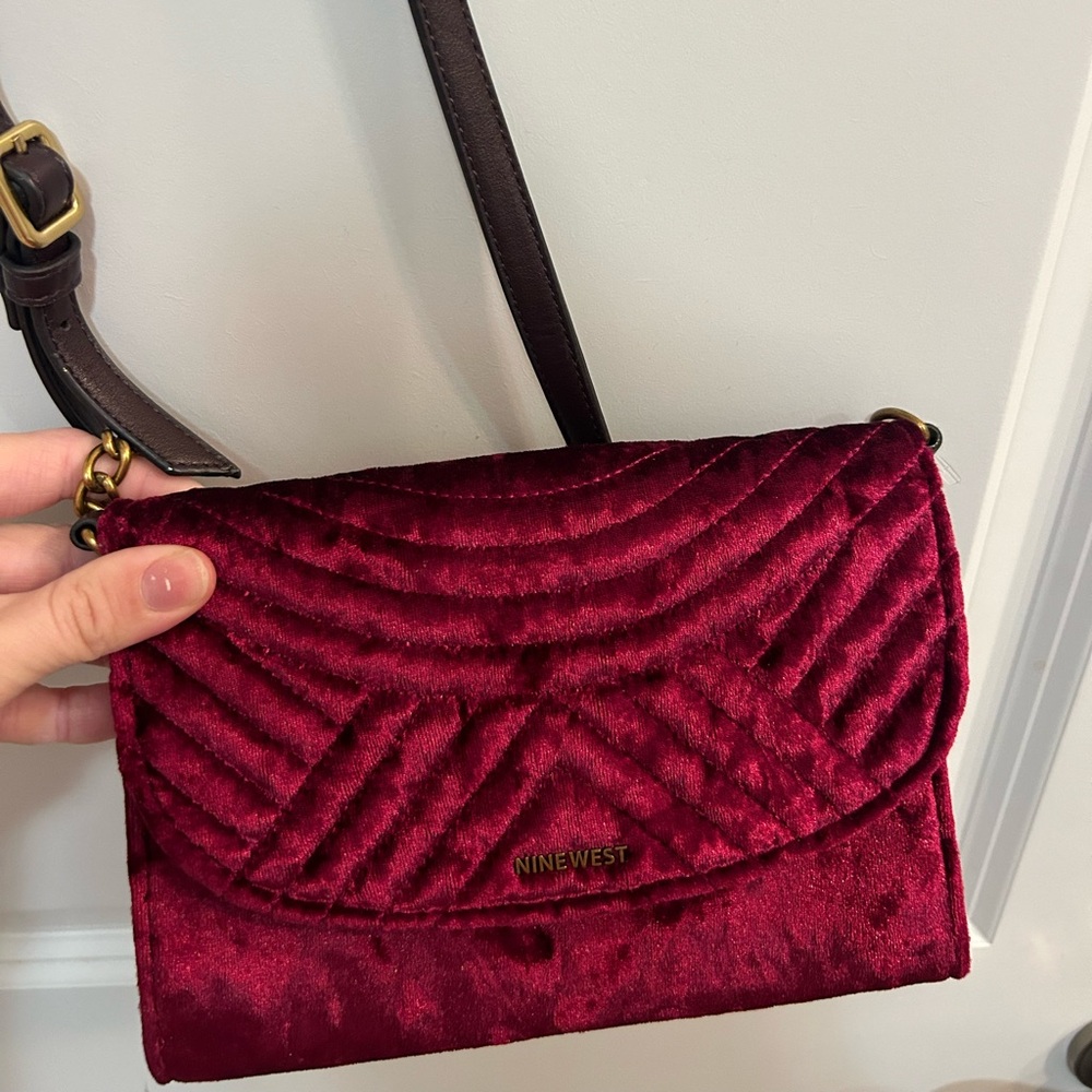 Nine West Astoria Crossbody Bag Pink Magenta Velvet Adjustable Strap